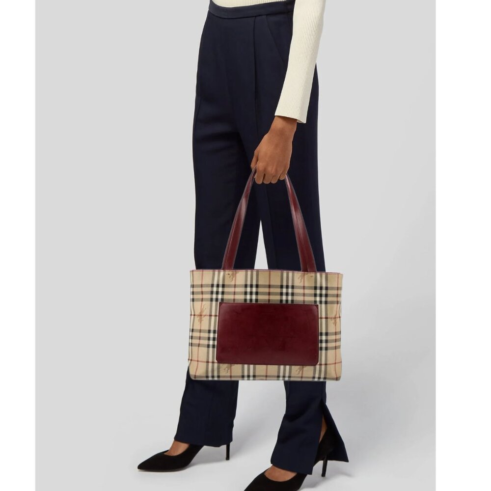 BURBERRY LONDON Coated Canvas Horseferry Tote Bag Nova check with dust bag